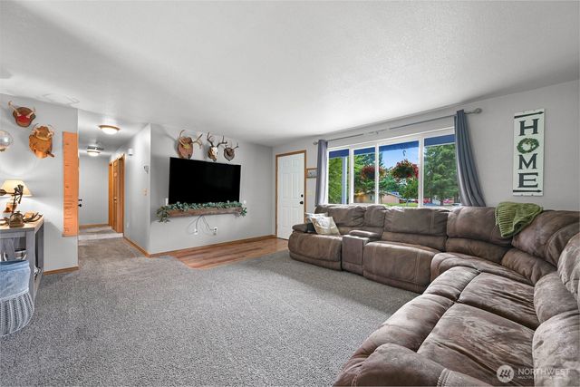 300 Cashmere Lane, Everson, WA 98247