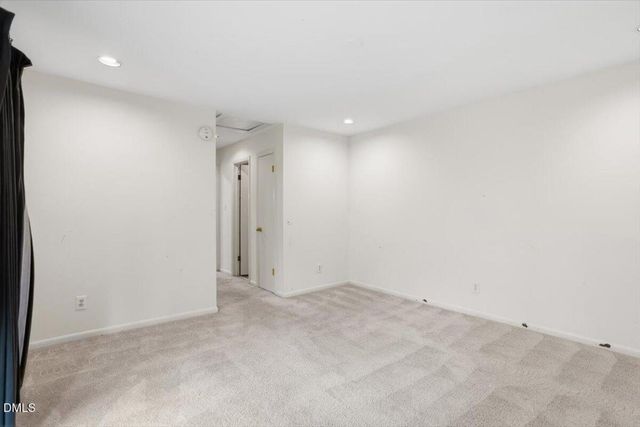 620 Sugarberry Road, Chapel Hill, NC 27514