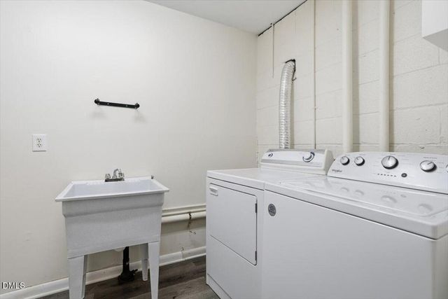 620 Sugarberry Road, Chapel Hill, NC 27514