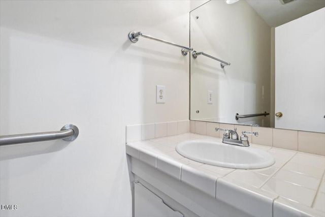 620 Sugarberry Road, Chapel Hill, NC 27514