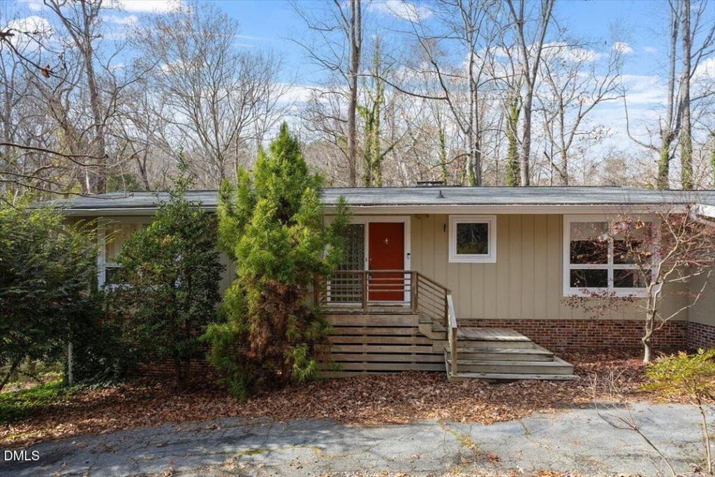 620 Sugarberry Road, Chapel Hill, NC 27514