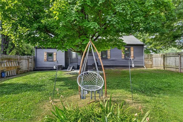 555 Secrist Lane, Girard, OH 44420