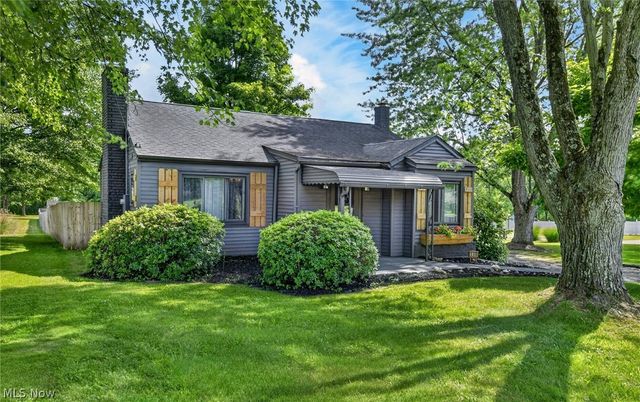 555 Secrist Lane, Girard, OH 44420