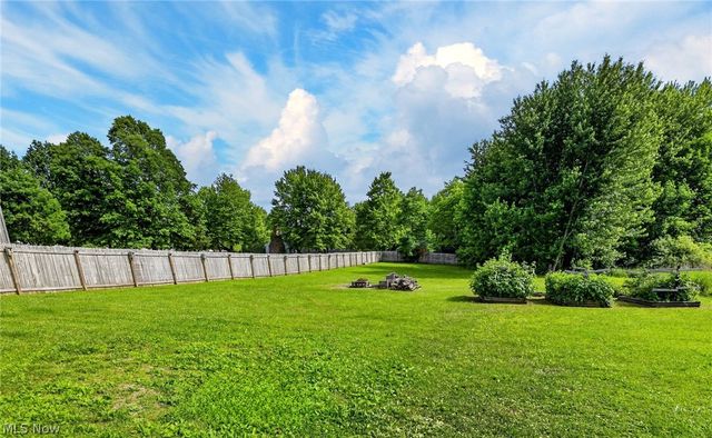 555 Secrist Lane, Girard, OH 44420