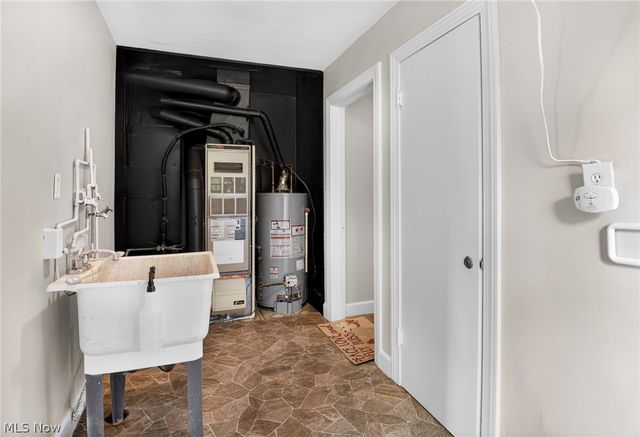 555 Secrist Lane, Girard, OH 44420