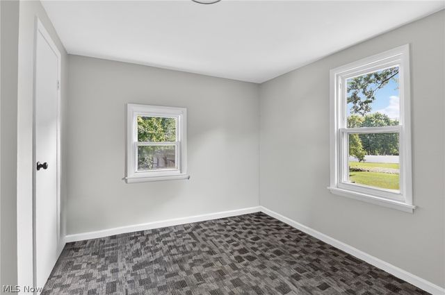 555 Secrist Lane, Girard, OH 44420