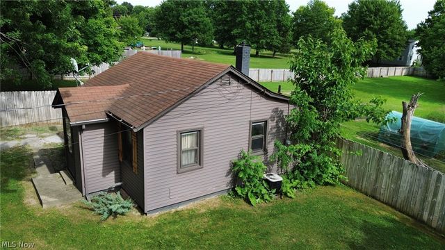 555 Secrist Lane, Girard, OH 44420