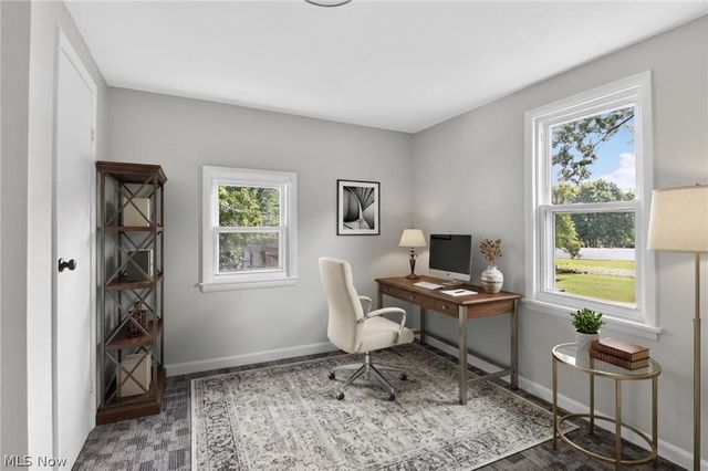 555 Secrist Lane, Girard, OH 44420