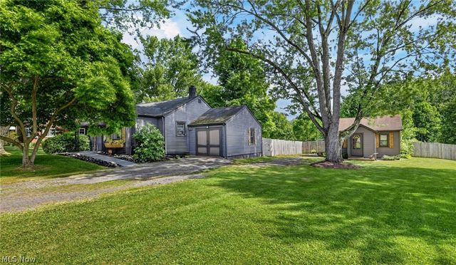 555 Secrist Lane, Girard, OH 44420