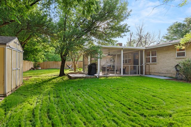 704 W Elizabeth Drive, Robinson, TX 76706