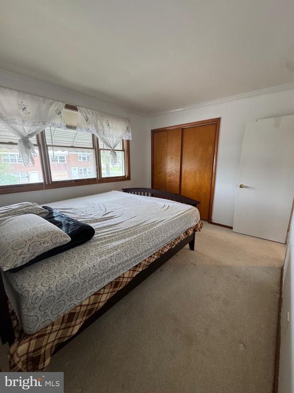 Image 11 of property listing at 3034 LORENA AVE, Baltimore, MD 21230