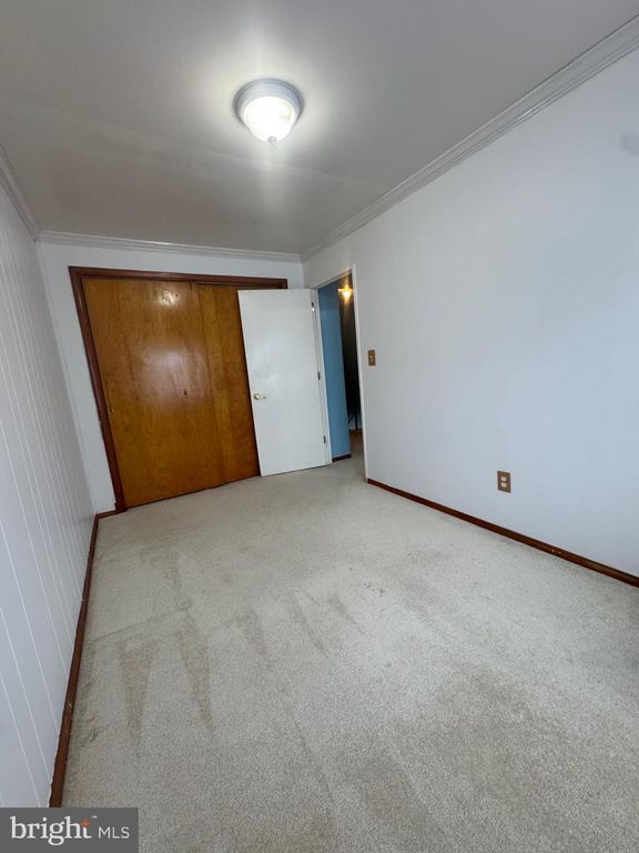 Image 12 of property listing at 3034 LORENA AVE, Baltimore, MD 21230