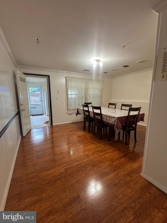 Image 23 of property listing at 3034 LORENA AVE, Baltimore, MD 21230