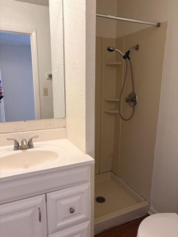 6908 Lovely LN, Austin, TX 78744