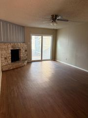 6908 Lovely LN, Austin, TX 78744