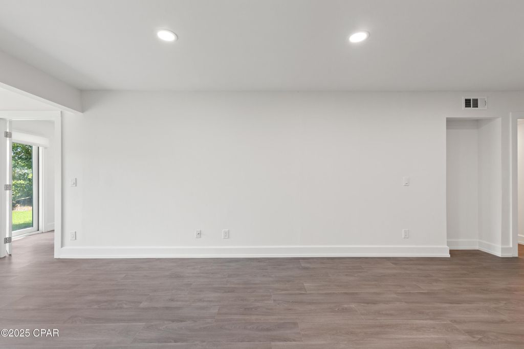 Image 7 of property listing at 4725 Bay Point Road 4155, Panama City Beach, FL 32408