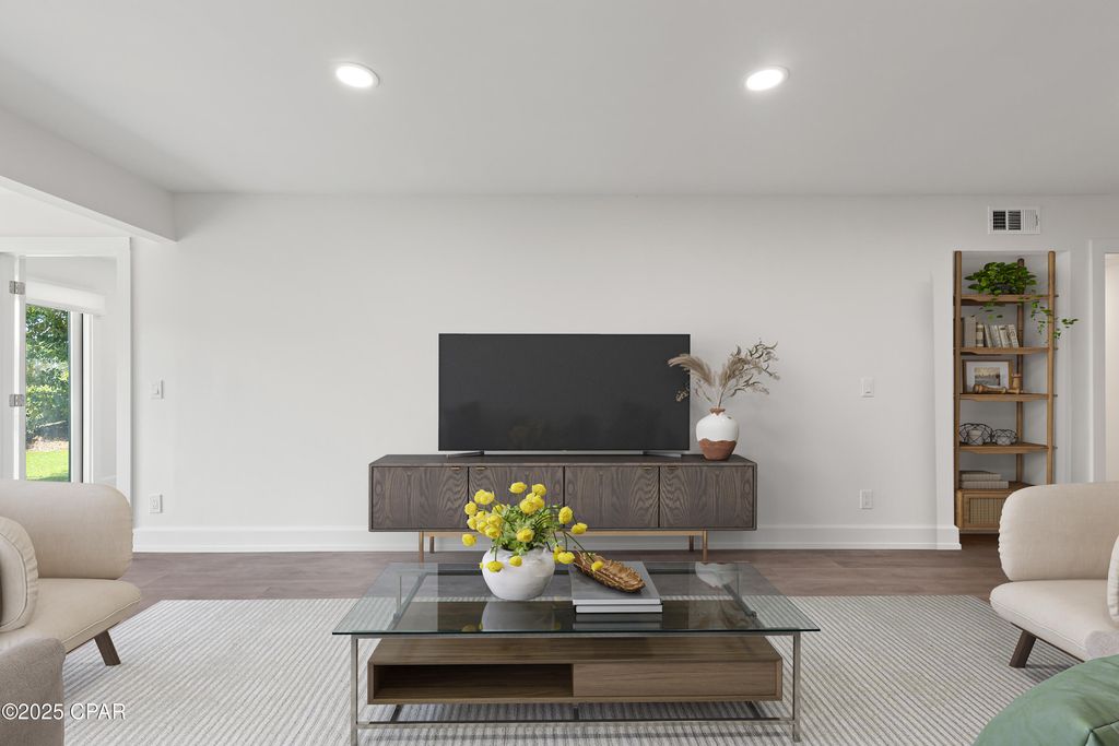 Image 8 of property listing at 4725 Bay Point Road 4155, Panama City Beach, FL 32408