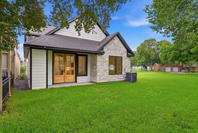 11317 Main Sail Loop, Willis, TX 77138