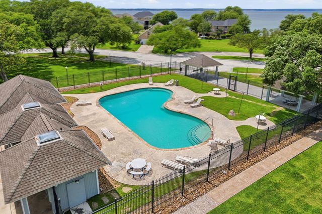 11317 Main Sail Loop, Willis, TX 77138
