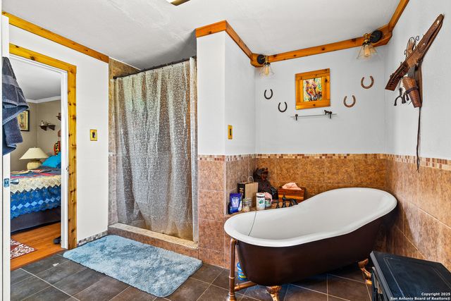 425 Old Pleasanton, San Antonio, TX 78264