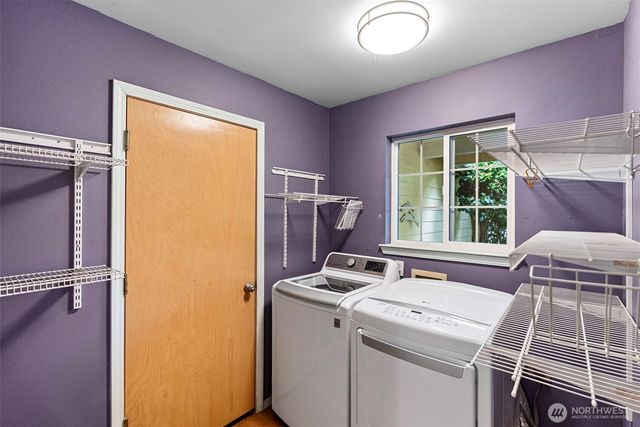 6001 Whale Dancer Court NE, Suquamish, WA 98392