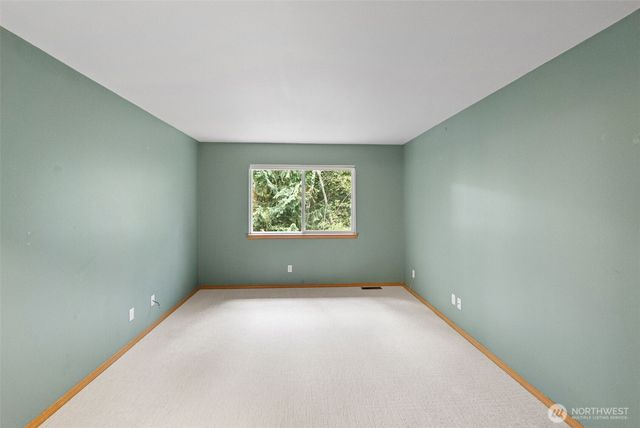 6001 Whale Dancer Court NE, Suquamish, WA 98392