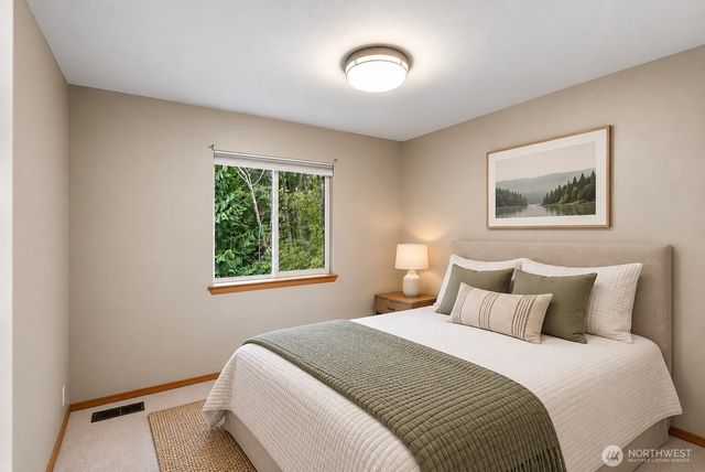 6001 Whale Dancer Court NE, Suquamish, WA 98392