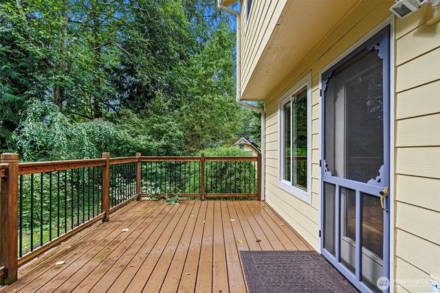 6001 Whale Dancer Court NE, Suquamish, WA 98392