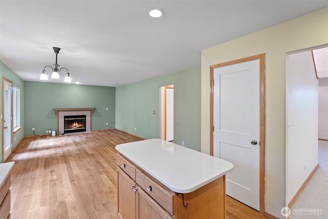 6001 Whale Dancer Court NE, Suquamish, WA 98392