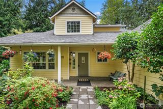 6001 Whale Dancer Court NE, Suquamish, WA 98392