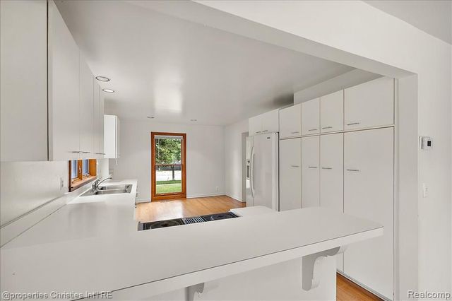 2635 Dorchester Road, Birmingham, MI 48009