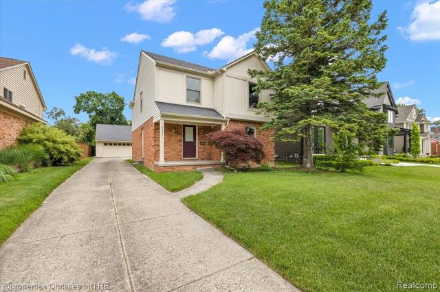 2635 Dorchester Road, Birmingham, MI 48009