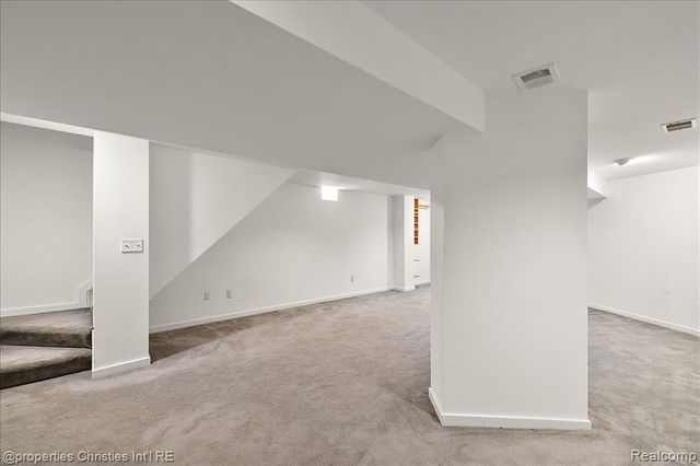2635 Dorchester Road, Birmingham, MI 48009