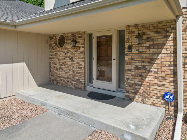 10130 31st Avenue N, Plymouth, MN 55441