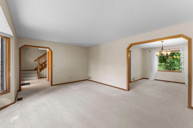 10130 31st Avenue N, Plymouth, MN 55441