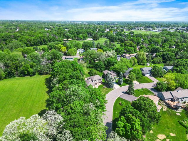 10130 31st Avenue N, Plymouth, MN 55441