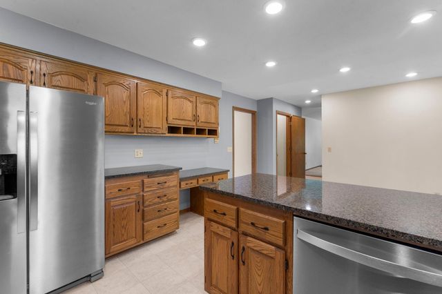 10130 31st Avenue N, Plymouth, MN 55441