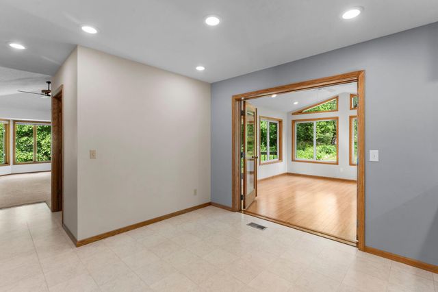 10130 31st Avenue N, Plymouth, MN 55441