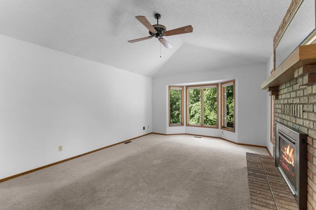 10130 31st Avenue N, Plymouth, MN 55441