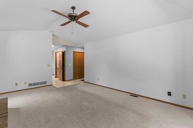 10130 31st Avenue N, Plymouth, MN 55441