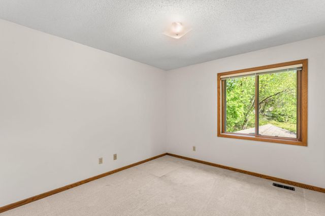 10130 31st Avenue N, Plymouth, MN 55441