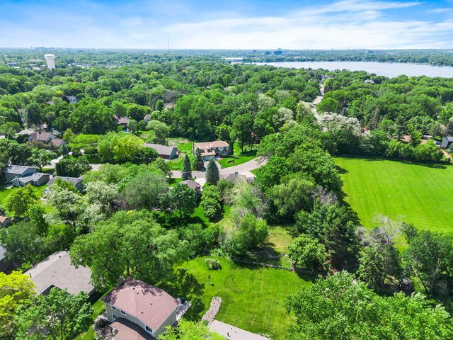 10130 31st Avenue N, Plymouth, MN 55441