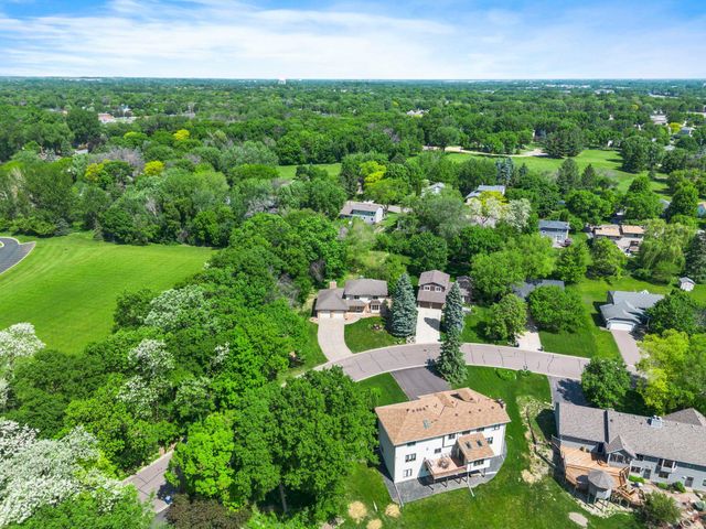 10130 31st Avenue N, Plymouth, MN 55441