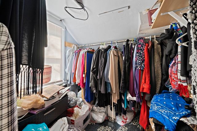 88 Pearl St, Stoughton, MA 02072