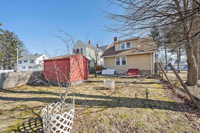 88 Pearl St, Stoughton, MA 02072