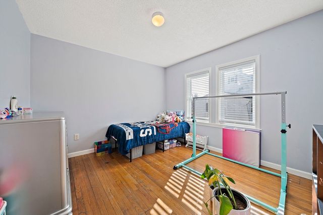 88 Pearl St, Stoughton, MA 02072