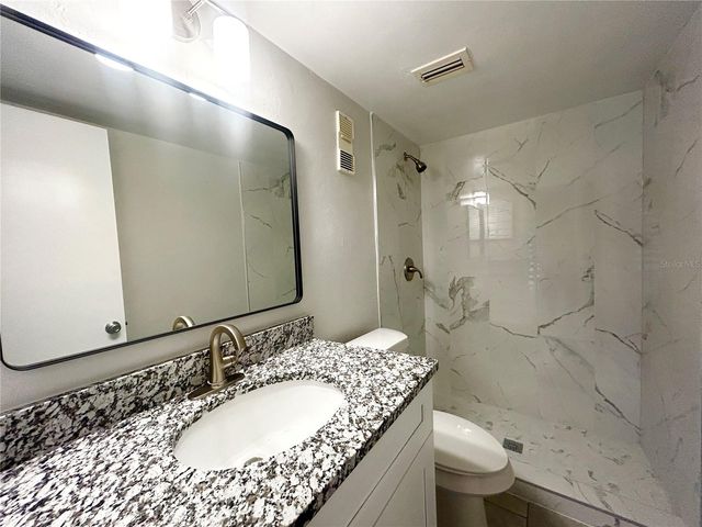 4906 VICTORIA DRIVE 103, Cape Coral, FL 33904
