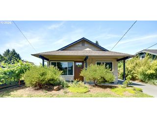 8329 Se MORRISON St, Portland, OR 97216