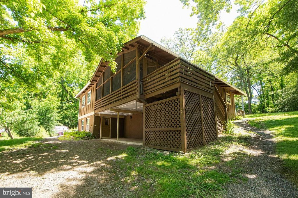 94 DOGWOOD BLOSSOM LN, Front Royal, VA 22630
