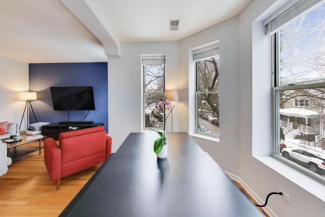 6251 N Magnolia Avenue 2, Chicago, IL 60660